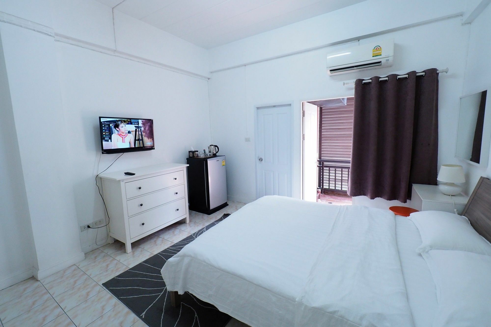 Namnon Place Nonthaburi Exteriör bild